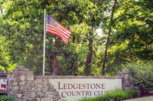 Ledgestone Country Club at Stonebridge Village. Golf Courses in Branson, Missouri