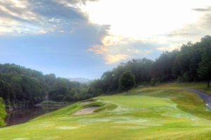 Ledgestone Country Club at Stonebridge Village. Golf Courses in Branson, Missouri