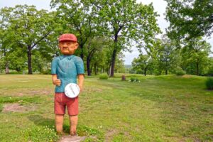 Oak-Hills-Country-Club-Dixon-MO-Statue