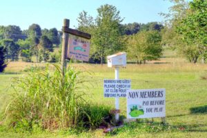 Sycamore Hills Country Club. Golf Courses in Doniphan